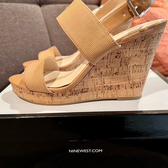 Nine West Cork Wedges - Picture 14 of 16